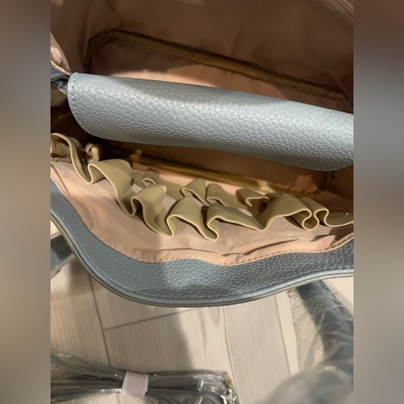 Doterra - Purse - Essential Oil Bag - Picture 8 of 10